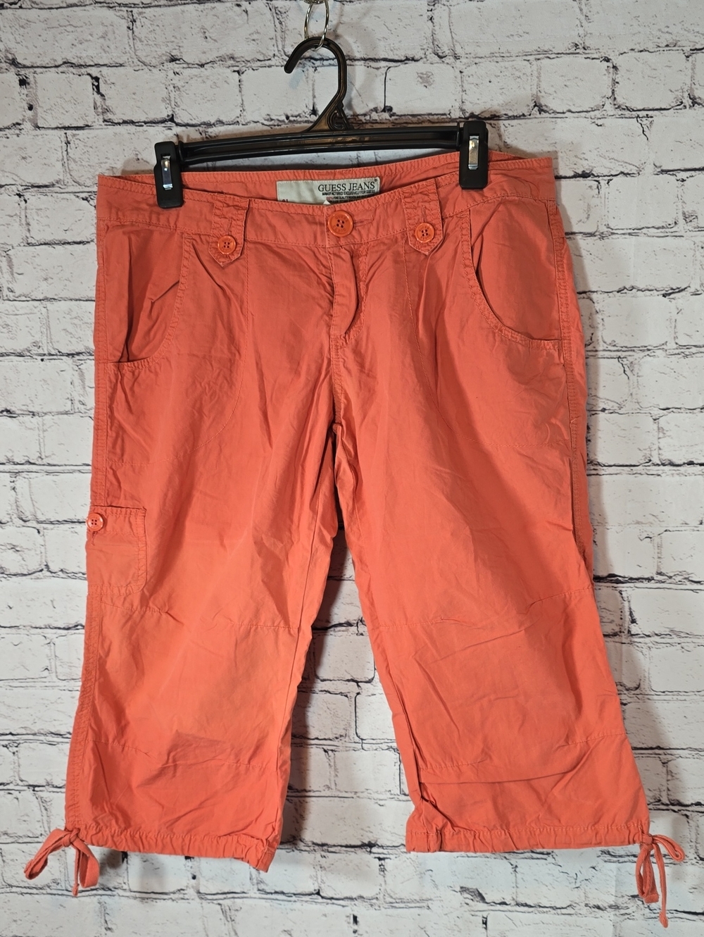 Guess Jeans Coral Button-Front Capri Pants Size 29